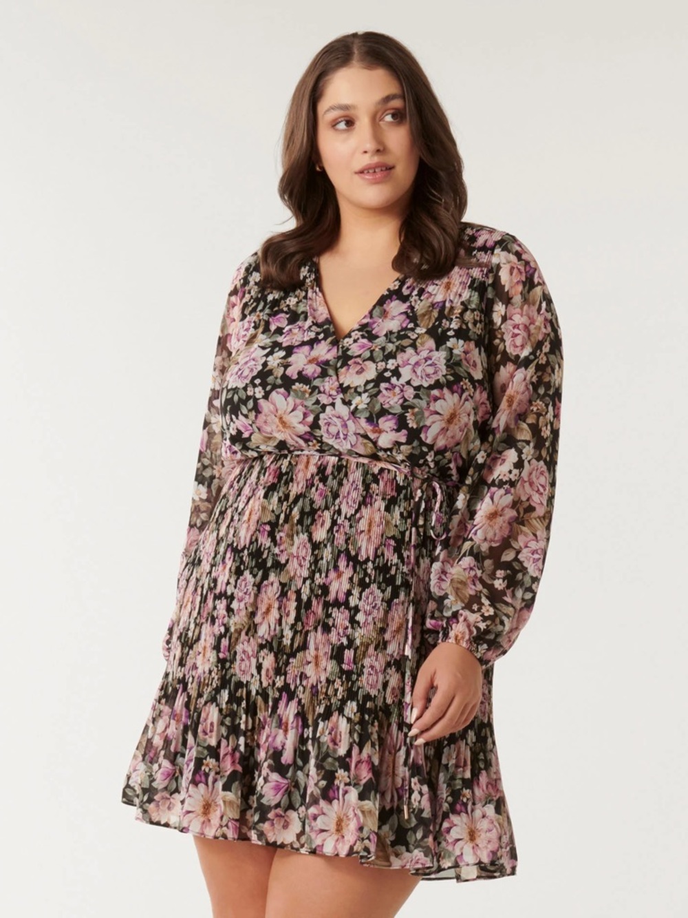 Floral V-Neck Long Sleeve Dress in Black and Pink